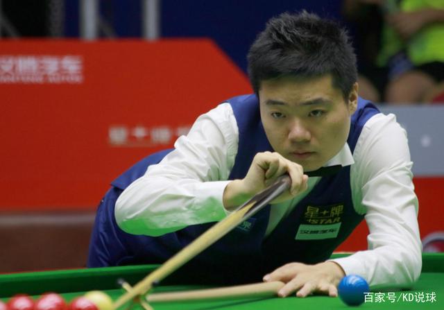 场比赛中展 场比赛中展