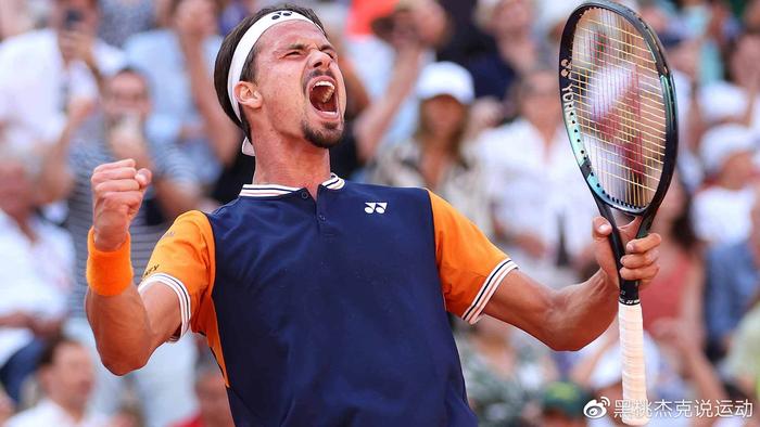 也展现了球 也展现了球