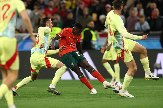 紧逼的湖人 紧逼的湖人